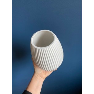 Jarrón líneas RIFFEL 15 cm.