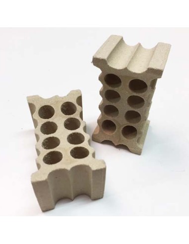 Soporte refractario con agujeros