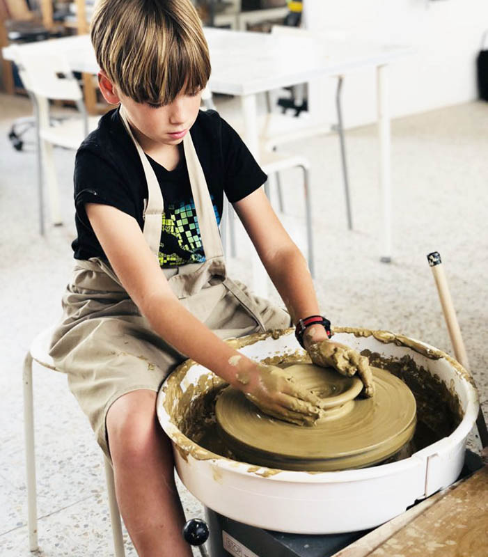 Pintura cerámica: qué es, talleres y tipos